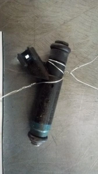 Piezas de inyección de combustible inyector de combustible 4,0 L para 99-04 Grand Cherokee 7025387 Foto 2 de 4