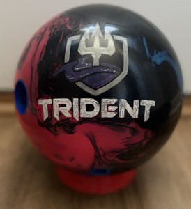 Motiv Trident Horizon RETIRED Bowling Ball USED 15lb Single Drill 14lb 13.2oz