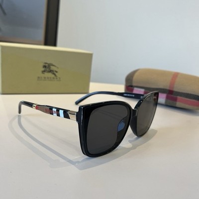 Burberry Women s Square Sunglasses Black Plastic Frame Gray Tinted Lenses