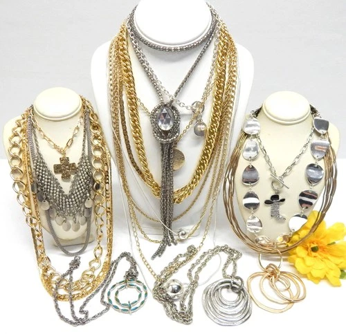 VINTAGE TO NOW GOLD & SILVER TONE FASHION/COSTUME JEWELRY NECKLACE LOT