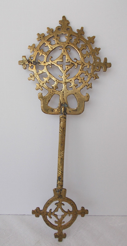 VINTAGE BRASS PRIEST HAND CROSS ETHIOPIAN ORTHODOX COPTIC BLESSING