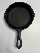 Vintage Made in USA SK LODGE 5D Cast Iron 3 Notch Heat Ring Skillet Pan 6.25โ