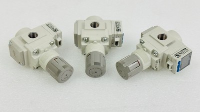 LOT OF 3 SMC ISE35-N-65-P Digital Pressure Switch Regulator w/ ARP20-N02E3-1Z  