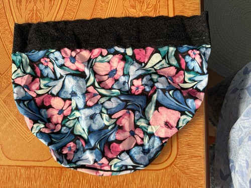 Jockey No Panty Line Promise Black Floral Lace Bikini Panties -6-Set of 3--NWT - Picture 2 of 2