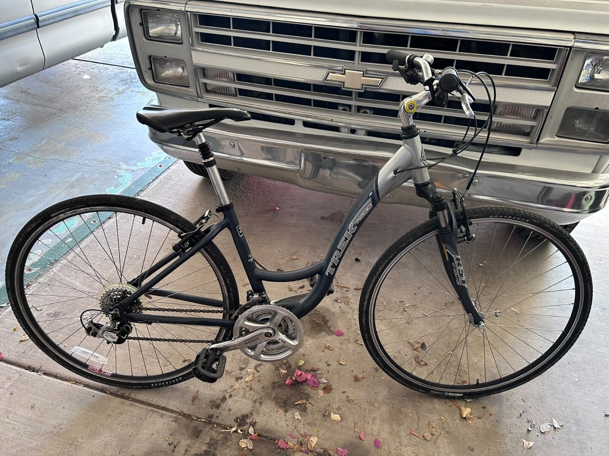 2012 Trek Multitrack 7200 Step Through Bike Bicycle Ladies or