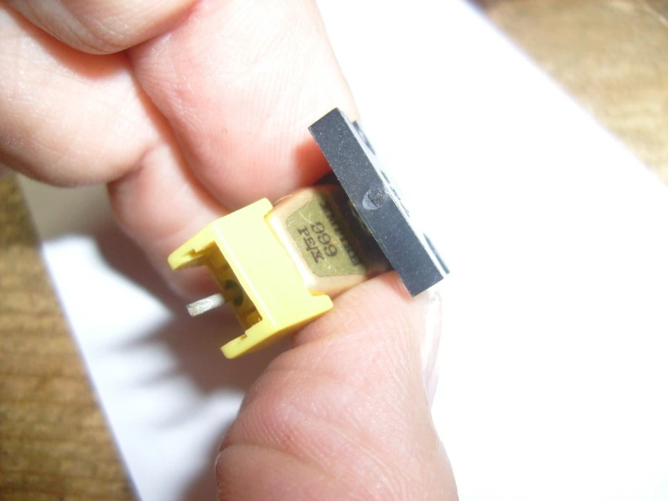 AGUJA STYLUS ORIGINAL EMPIRE 999 PE/X - BONITA - FUNCIONA de SL-2000 Technics Foto 4 de 4