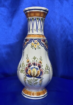 VERY RARE Dutch Delft Polychrome hand painted 9  Vase Excellent Signed &Numbered