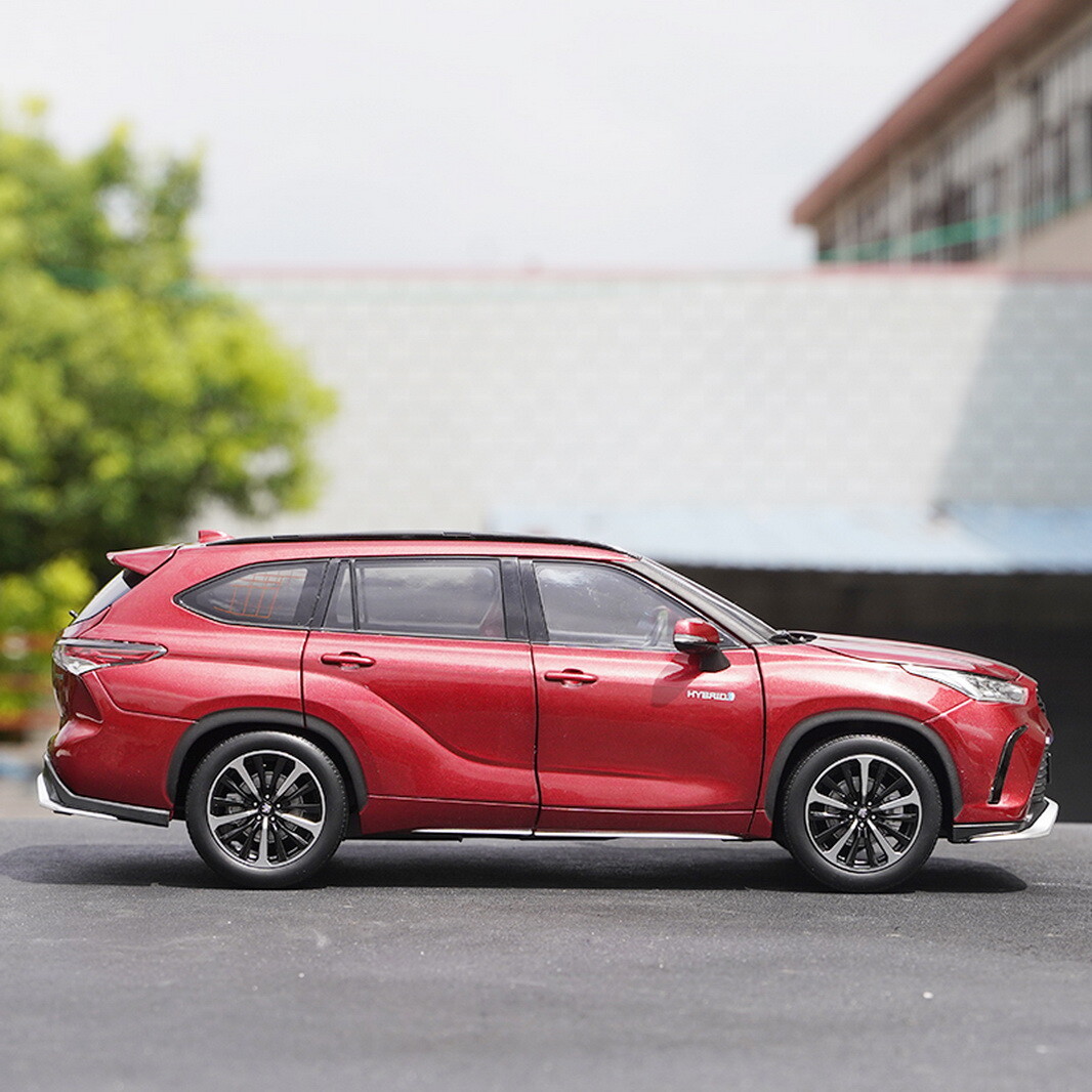1/18 Scale Toyota Crown Kluger SUV Red Diecast Car Model Toy