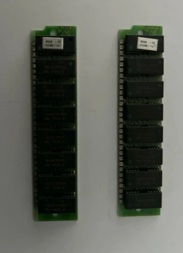Retro 2x 1mb RAM sticks and 2x unknown computer chips