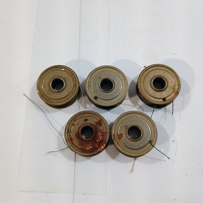 Vintage Metal Sewing Thread Spools Unknown Brand Bobbins Has Thread In Each 1''