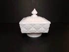 Vintage Westmoreland Short Pedestal Old Quilt Print Candy Dish With Lid 5"