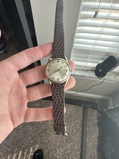 Waltham 17 Jewels Shock Resistant Swiss Watch Beautiful Vintage Gold