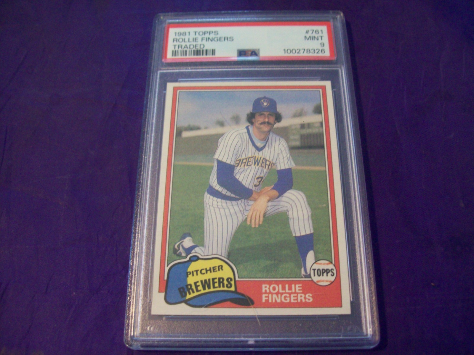 1981 TOPPS TRADED #761 ROLLIE FINGERS PSA 9