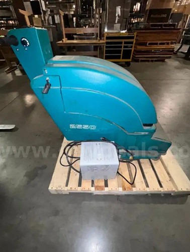 Tennant 2550 Floor Burnisher With Lestronic II Battery Charger 36 Volt - S6698