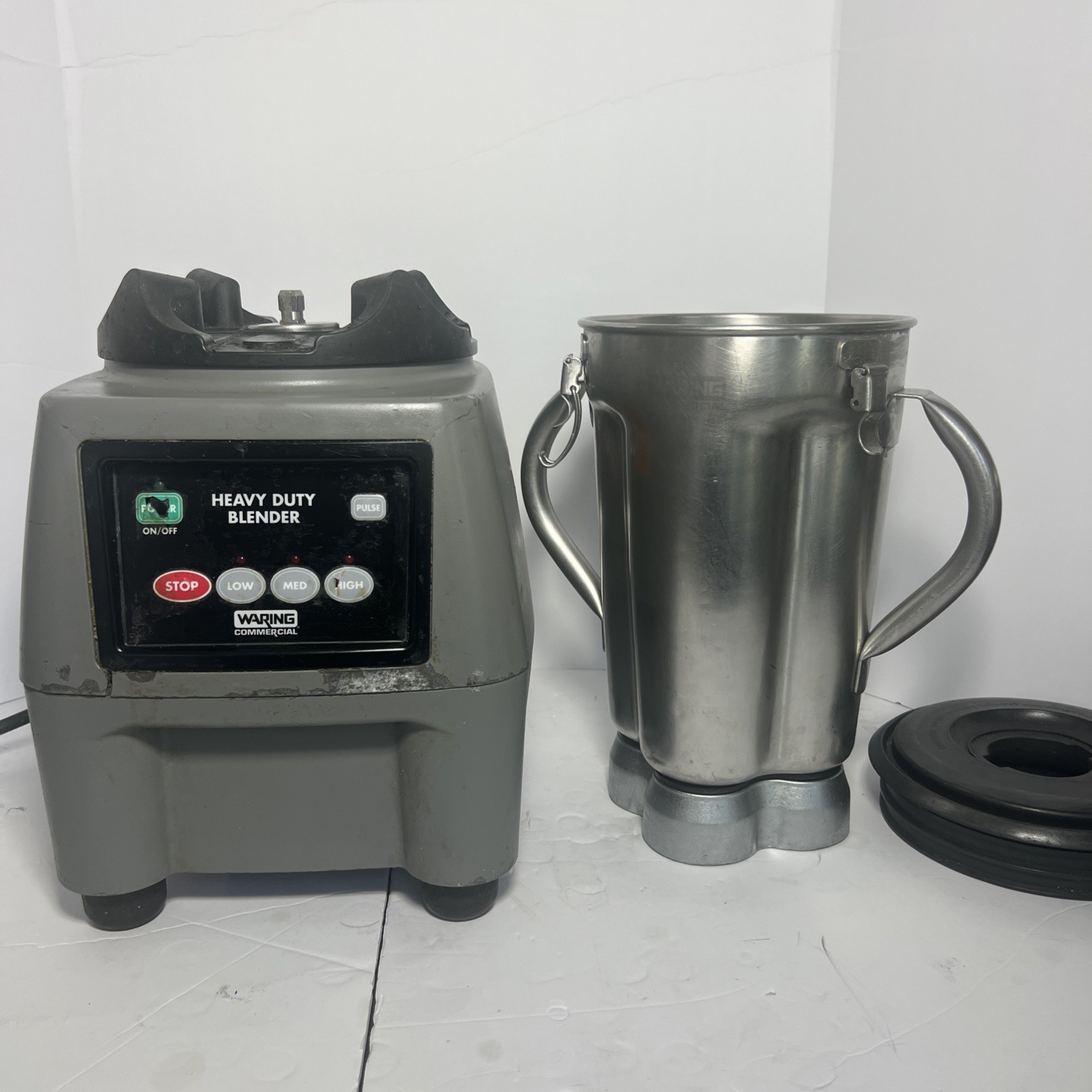Waring CB 15 Heavy Duty One Gallon 3.75HP 3-Speed Commercial