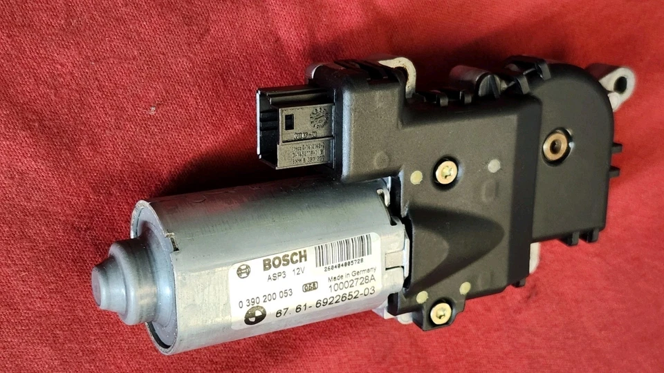 Оригинальный передний солнечный мотор на крышу для BMW X5 2005 67616922652  - Изображение 3 из 4