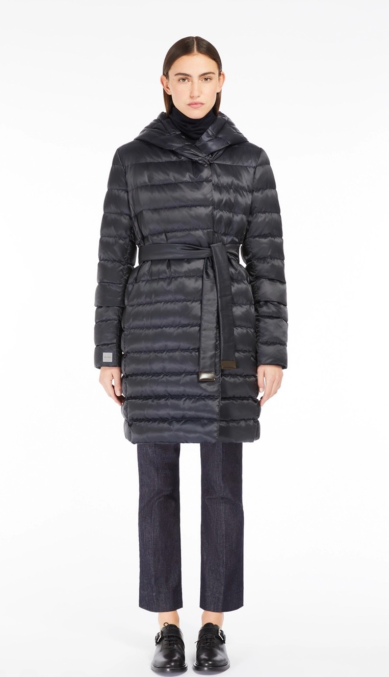 Max Mara the cube midnight navy reversible down jacket in water-repellent satin image 7