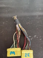 OEM 1991-1993 Mazda Pickup B2200 ECM Engine Computer Harness Plugs F2G8 18 881