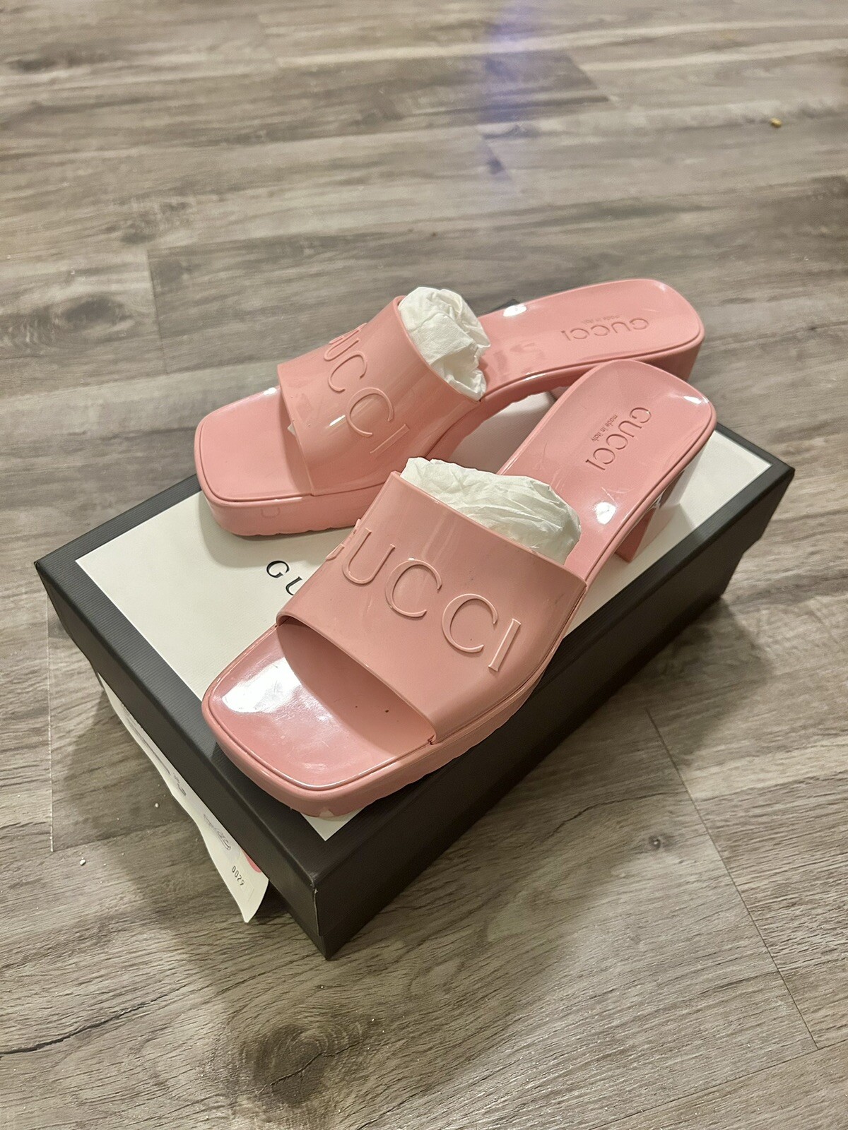 gucci pink shoes rubber