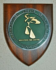 Dutch Ministry of Justice Juvenile Care plaque shield Minesterie Van Justitie