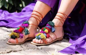pom pom sandals zara