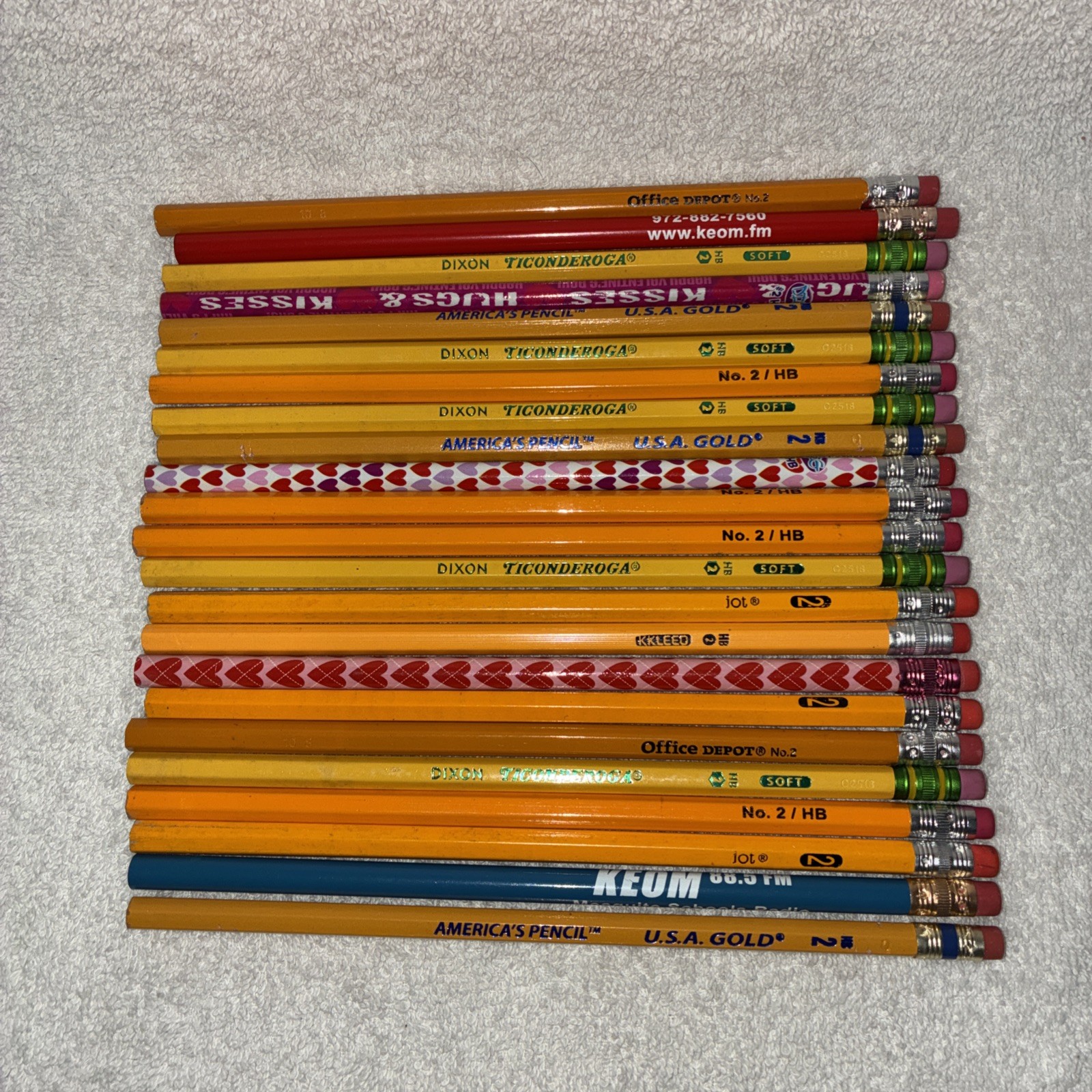 S Mixed Lot Of 23 New Unused Ticonderoga Usa Gold Office Dep