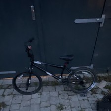 Hyper BMX Bike 20 in Small Black Aluminium Pegs Caliper Side-Pull Brakes