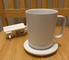 Ember Coffee Mug White Temperature Control Smart CM17 10oz Cord & Base MINT