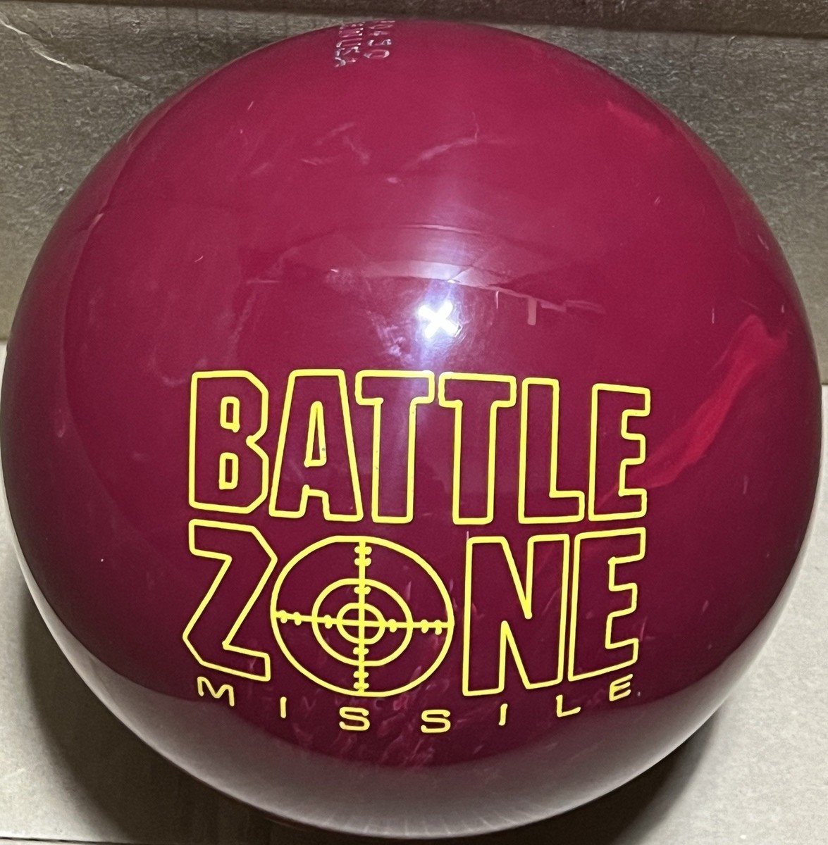 Brunswick Battle Zone Missile 15 lb Bowling ball New without