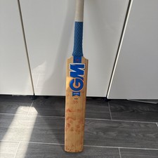 Gunn & Moore GM SPARQ 909 Grade 1 English Willow SH Cricket Bat 2.11lb