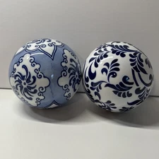2 Vintage Blue & White Floral Porcelain Decorative Ceramic Carpet Ball 4”