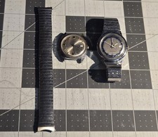 VINTAGE 1970s Men s TIMEX ELECTRIC and blue d...