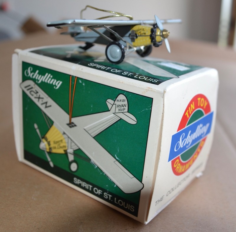NIB SCHUYLLING-MINIATURE AIRCRAFT ORNAMENTS:  SPIRIRT OF ST LOUIS