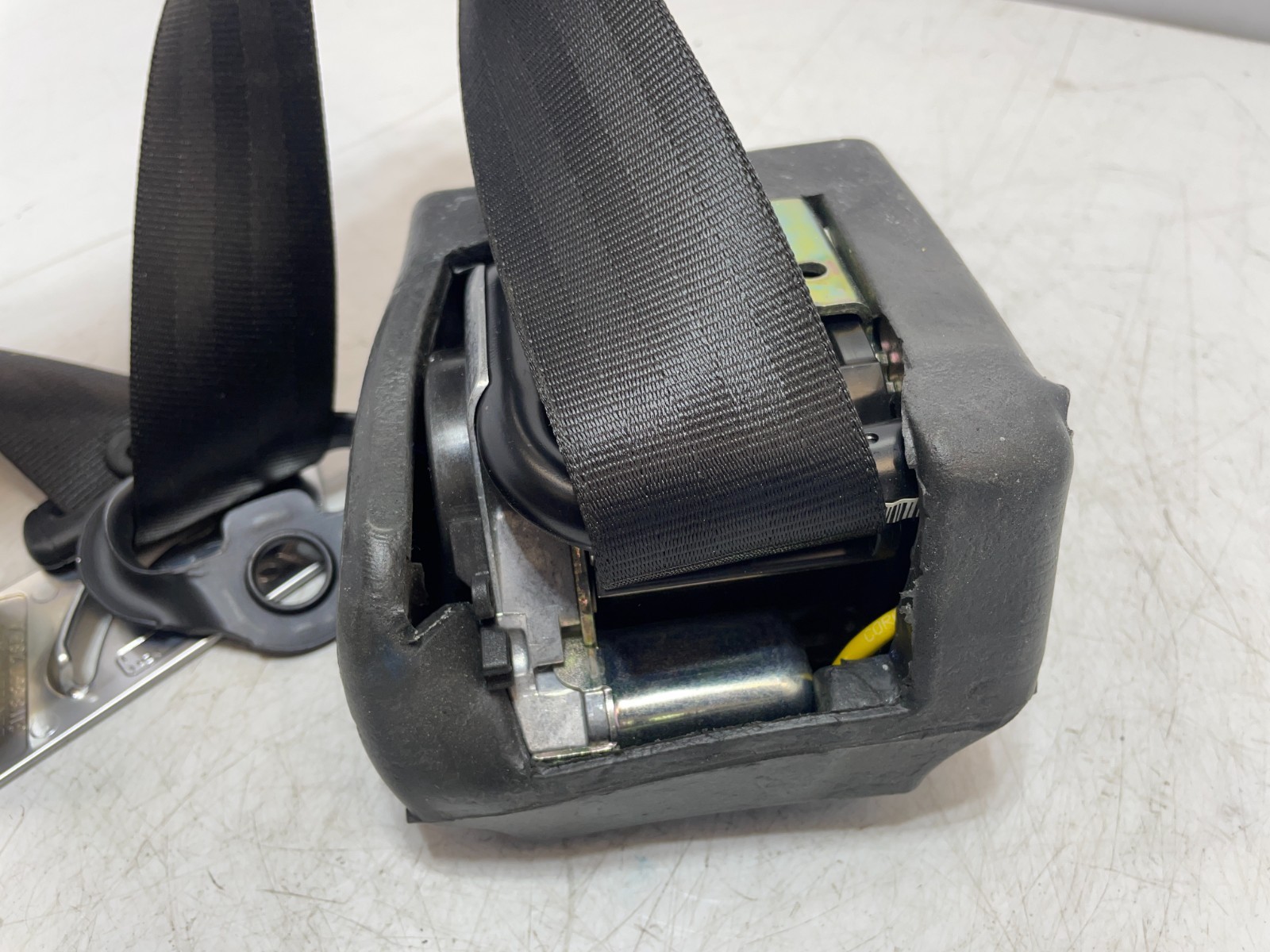 ✅ 12-18 OEM Bentley Continental GT Rear Left Driver Side Seat Belt Retractor