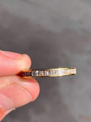 18ct gold diamond 1.80ct full eternity ring - Picture 2 of 9