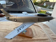 1/18 NORTH AMERICAN EXPERIMENTAL USAF  YF-93 SABRE DESK MODEL STAND Very Rare