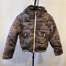 OshKosh Boys Size 8 Puffer Camo Jacket