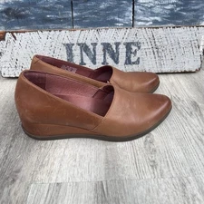 Dansko Shanda Wedge Heels Slip On Womens Size 8 38 Brown Leather Shoes Career