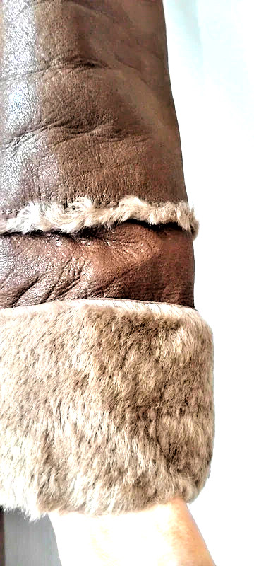 Dolce & Gabbana Lustrous Vintage Beige Shearling Coat with Belted Silhouette UK8 image 9