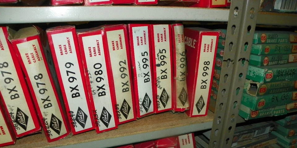 Cable de freno de palanca de mano Lisle BX978 para Mercury Convertible 1955-1956 Foto 2 de 3