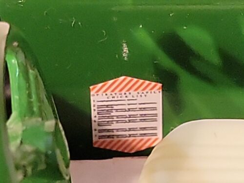 Ertl Oliver 1655 WF 1/16 Diecast Farm Tractor Replica Collectible - Picture 5 of 9