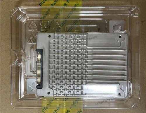 DELL 014NHK Intel P4610 Series 3.2TB SSD 2.5'' NVME U.2 PCIe SSDPE2KE032T8T New - Picture 4 of 6