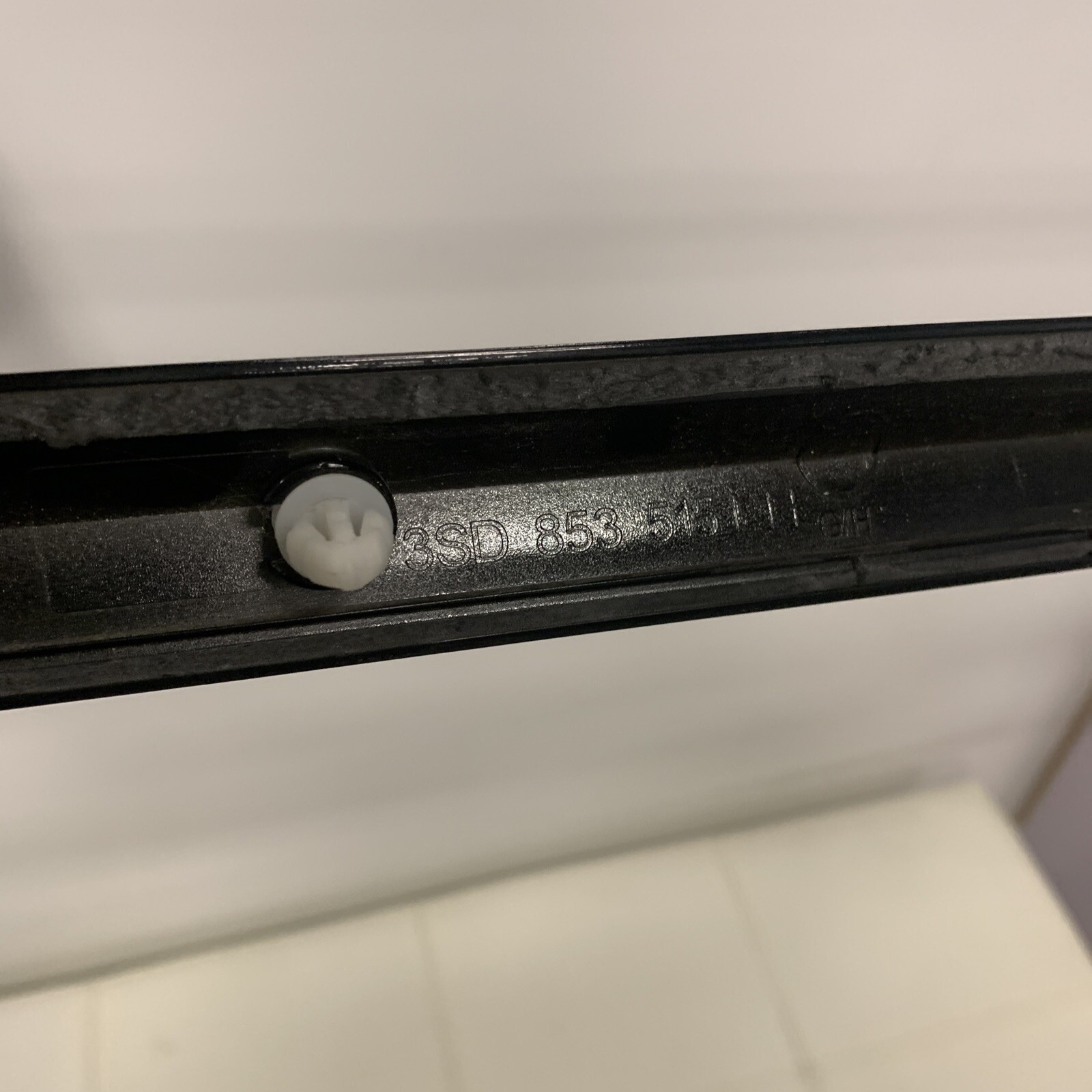 BENTLEY GT DOOR PROTECTION TRIM LEFT DRIVER 3SD853515 OEM 2020