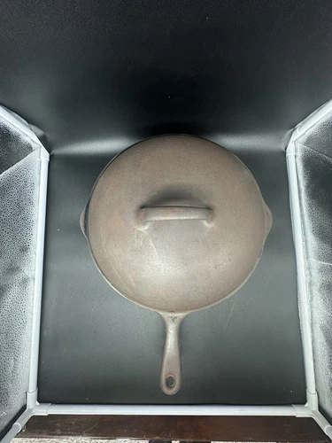 Unmarked Wagner Chicken Fryer Cast Iron deep pan & Basting Lid  VTG skillet