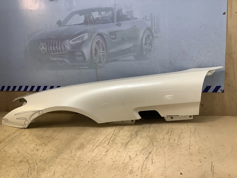 Guardabarros izquierdo Mercedes SLS AMG 2011 2012 2013 2014 2015 FABRICANTE ORIGINAL USADO Foto 2 de 4