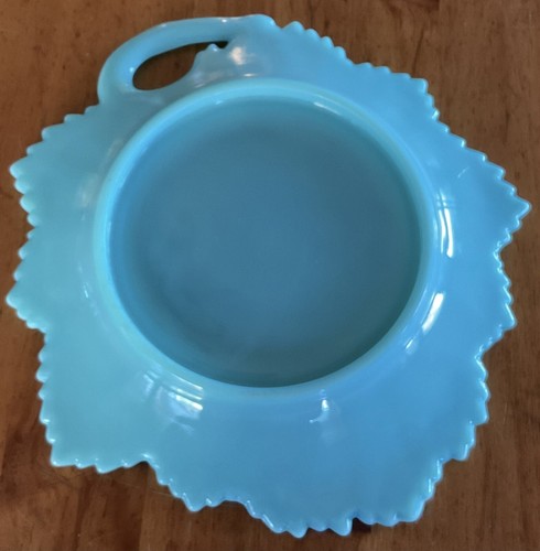 Fenton Milk Glass Leaf Plate Turquoise Aqua Blue Embossed MCM Vintage PRISTINE - Bild 2 von 3