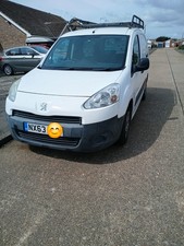 2013 Peugeot Partner HDi Crew Cab Van with long MOT. Spares or repair