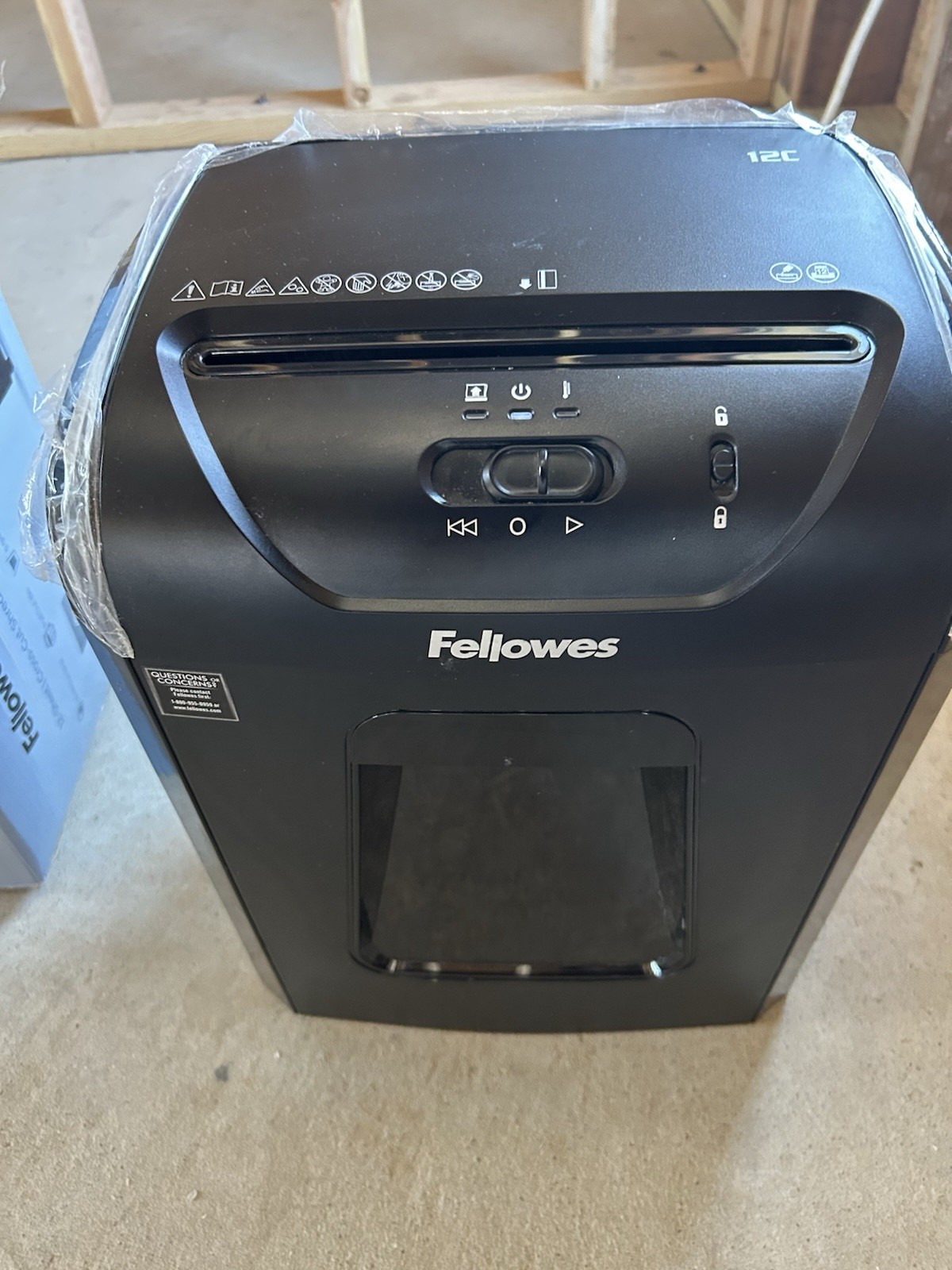 Fellowes 12C Paper Shredder