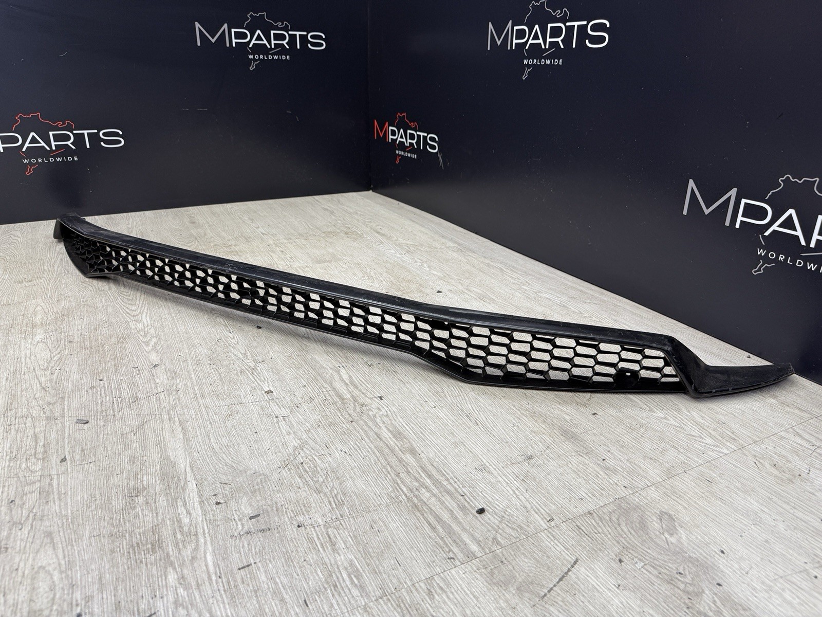 OEM Lamborghini Huracan LP610 Rear Bumper Upper Grille Mesh Style 4T0807684
