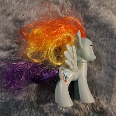 2010 Hasbro My Little Pony RAINBOW DASH 3'' Pegasus Loose Figure 